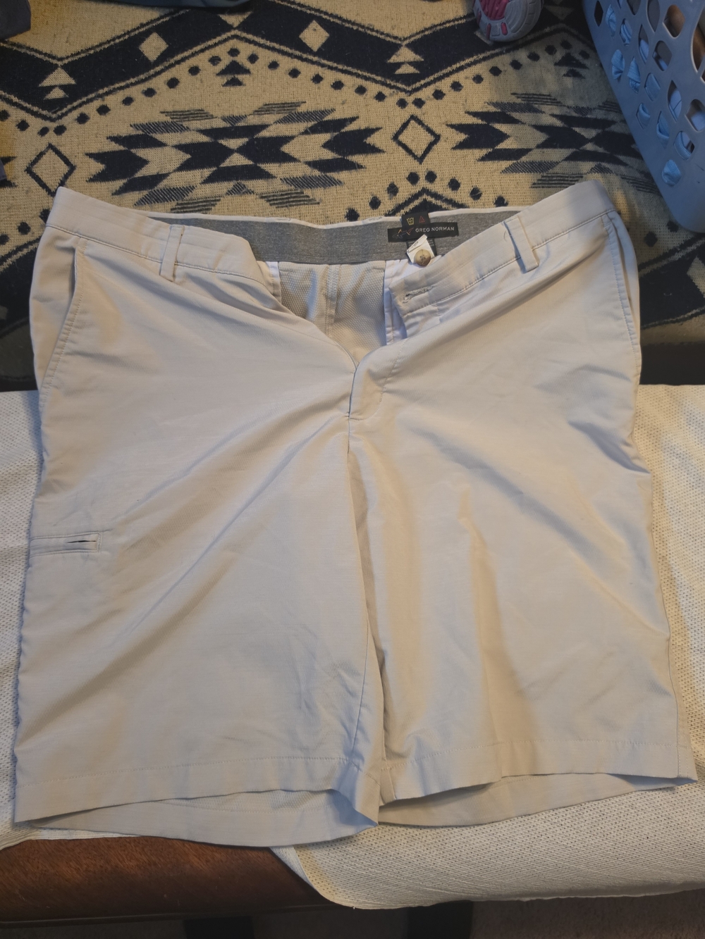 Greg Norman Men's Beige Stretch Golf Chino Shorts 38W Polyester/Spandex Pockets